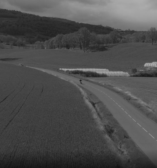 Comment anticiper sa trajectoire à moto ?