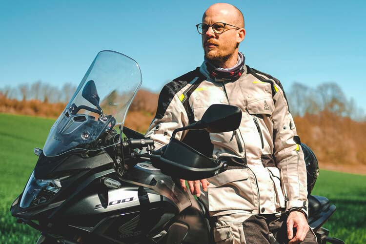 Veste streetwear moto BMW  Le Pratique du Motard – LE PRATIQUE DU MOTARD