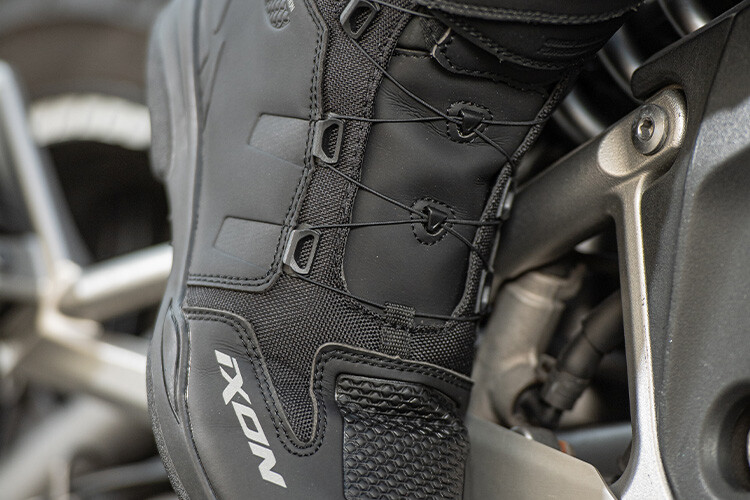 Bottes Kassius Ixon moto : , botte touring de moto