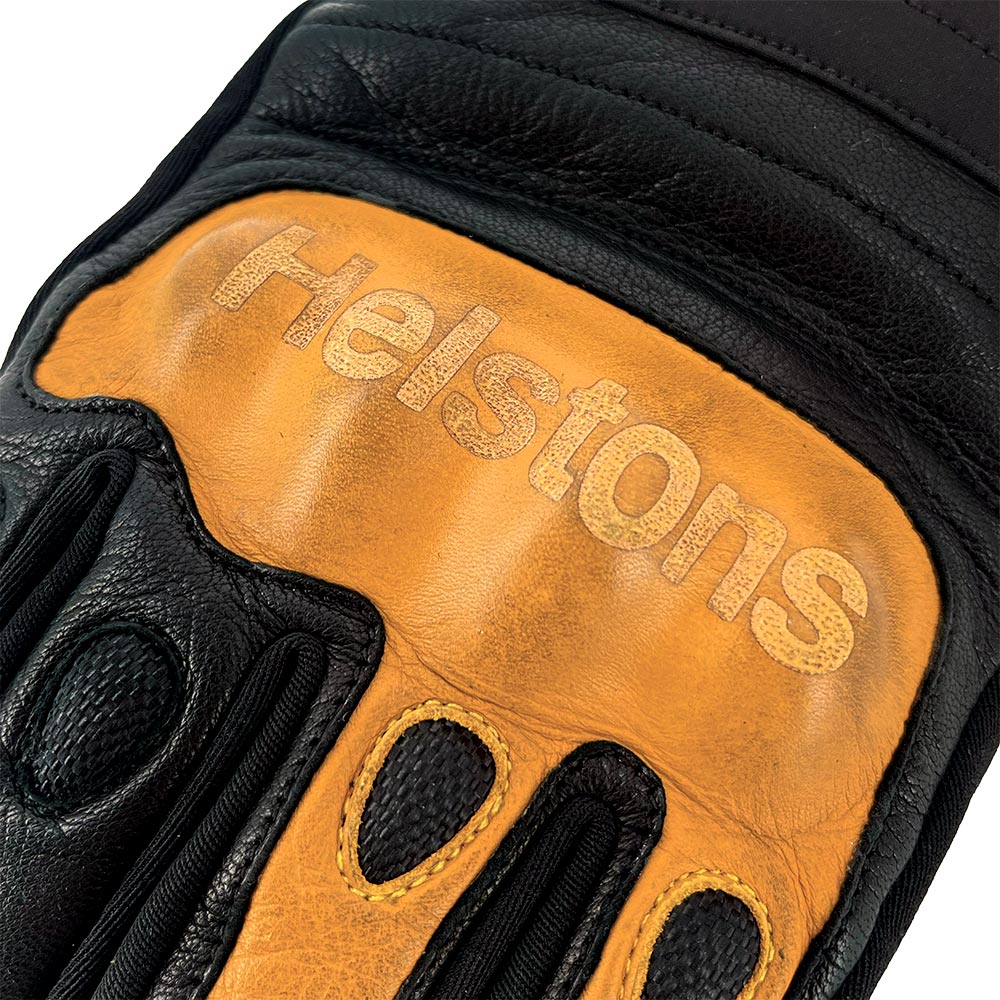 Gants Saga