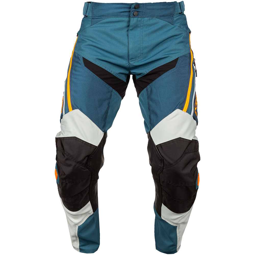 Pantalon Dakar in the boot
