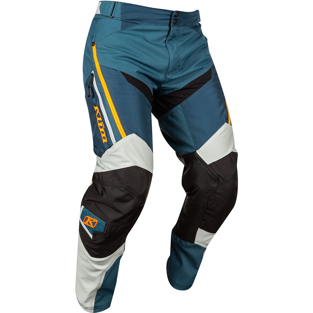 Pantalon Dakar in the boot