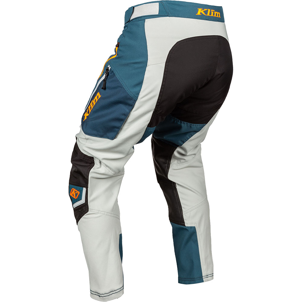Pantalon Dakar in the boot