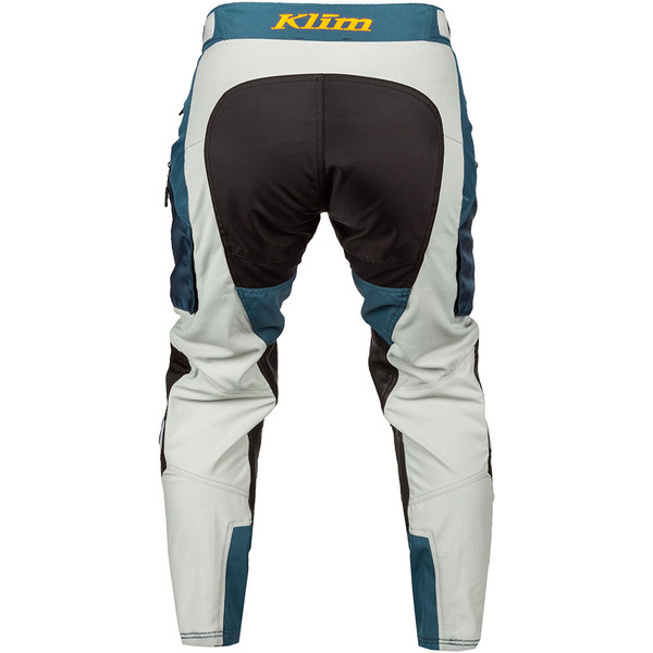 Pantalon Dakar in the boot