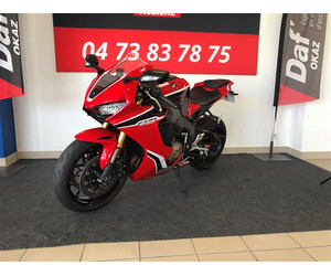 honda_cbr_1000_rr2.jpg